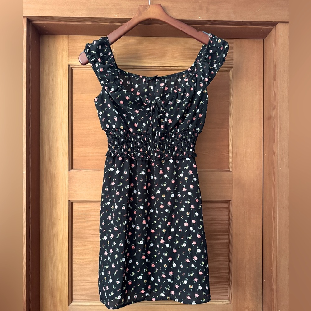 Francesca’s Trixxi floral Dress, NWT, S